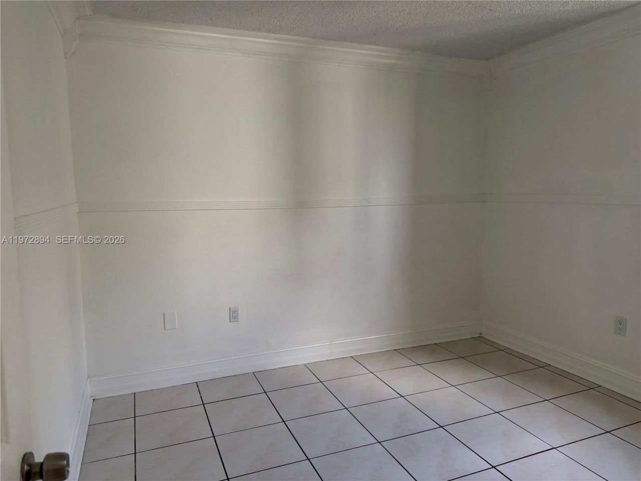 10000 NW 80th Ct, Unit 2301, Hialeah Gardens, FL 33016 Photo
