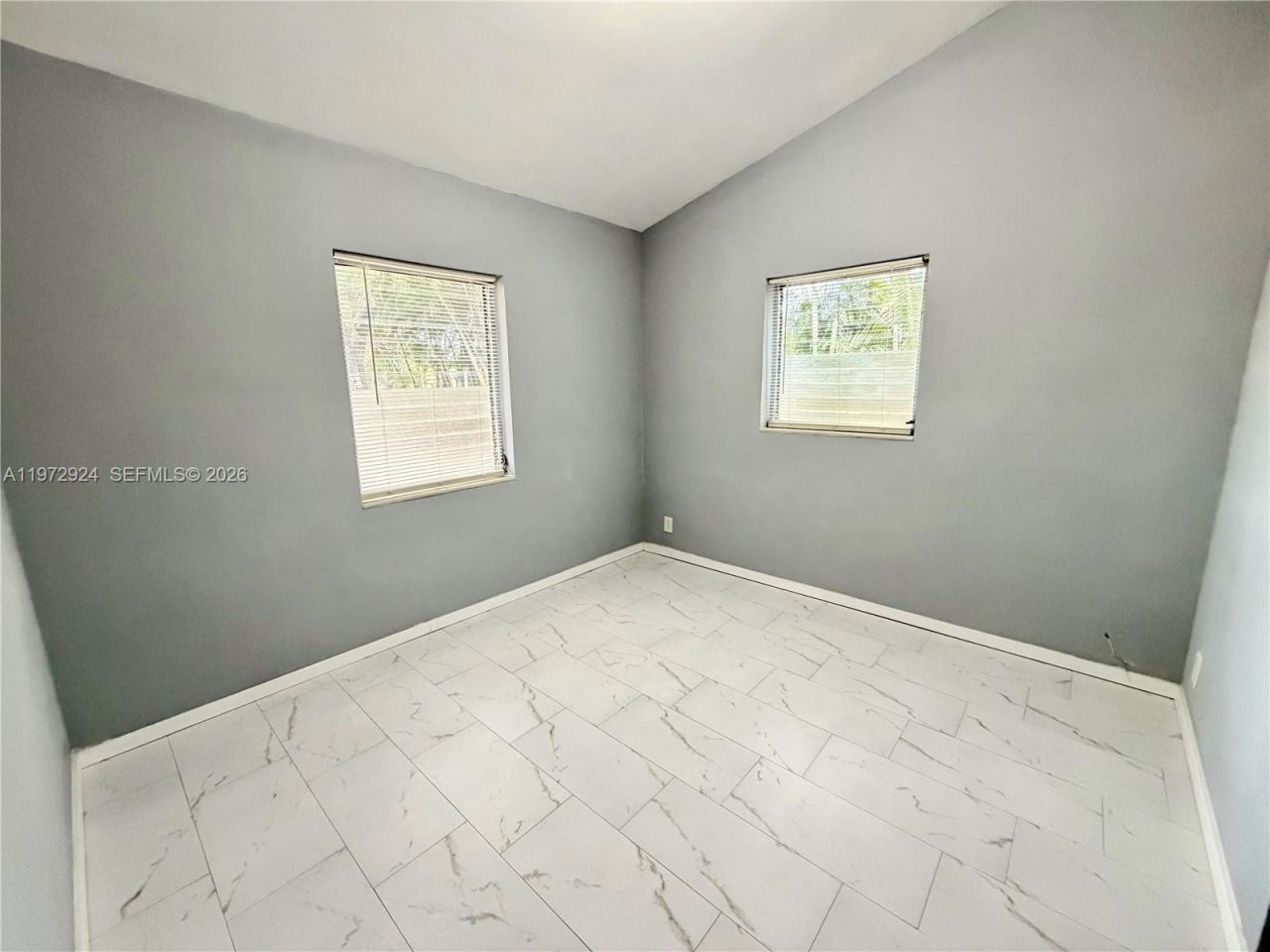 836 NW 12th Ter, Unit 2, Fort Lauderdale, FL 33311 Photo