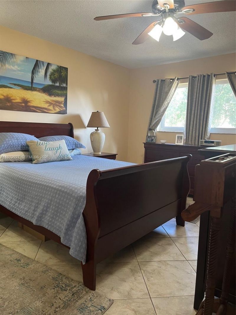 752 Lori Dr, Unit 218, Palm Springs, FL 33461 Photo