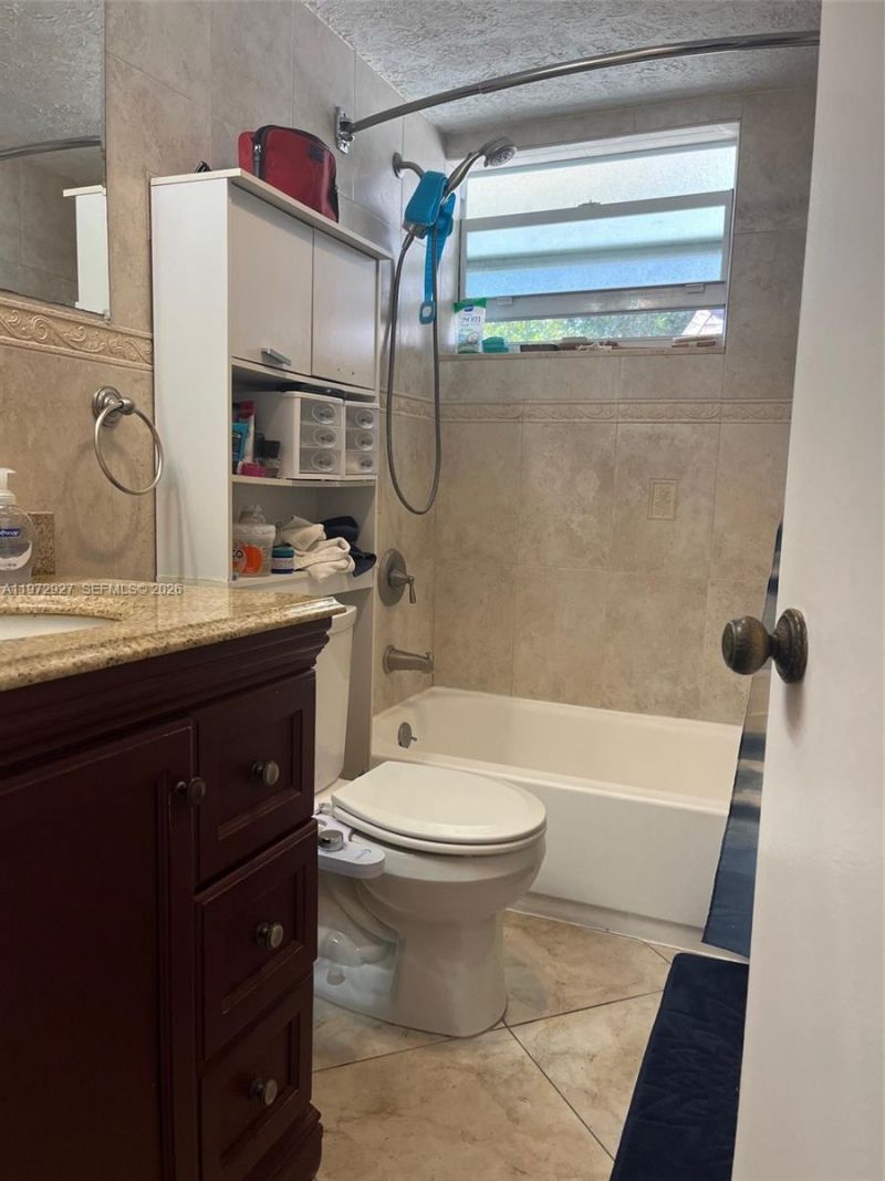 752 Lori Dr, Unit 218, Palm Springs, FL 33461 Photo