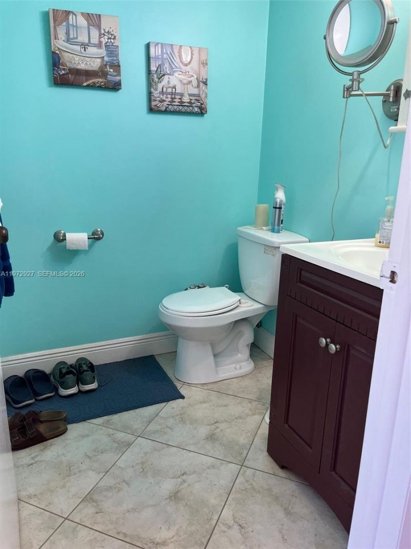 752 Lori Dr, Unit 218, Palm Springs, FL 33461 Photo