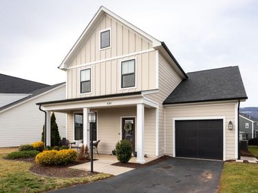 430 CLAIBOURNE RD, CROZET, VA 22932