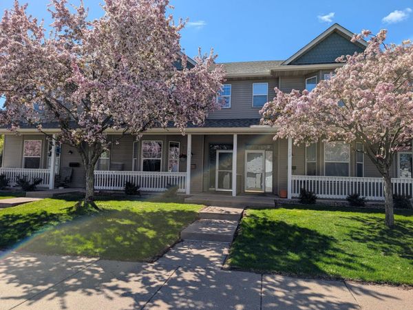 740 Forster Street, Saint Paul, MN 55102
