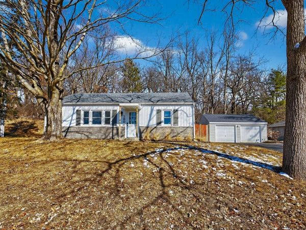 1808 Hillview Lane SE, Rochester, MN 55904