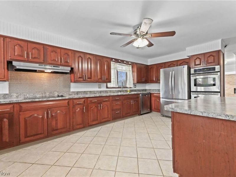 3101 N Jackson Boulevard, Uniontown, OH 44685 Photo 13