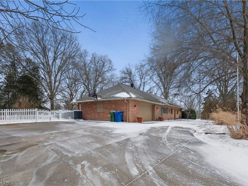 3101 N Jackson Boulevard, Uniontown, OH 44685 Photo 3