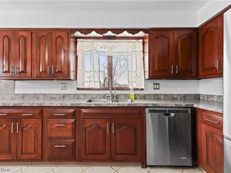 3101 N Jackson Boulevard, Uniontown, OH 44685 Photo 9