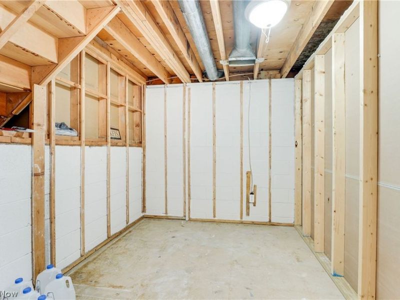 450 Brookdale Drive, Eastlake, OH 44095 Photo 23