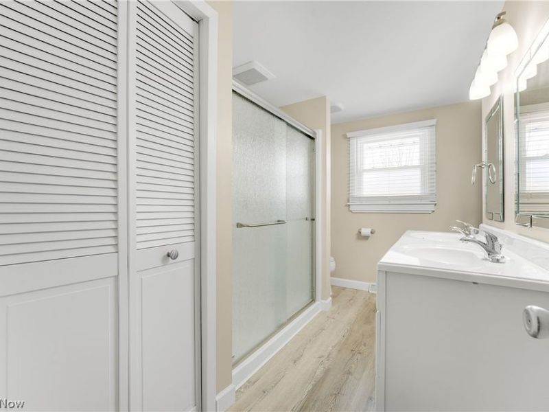 450 Brookdale Drive, Eastlake, OH 44095 Photo 24