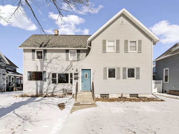 1120 ELIZABETH AVENUE, Marinette, WI 54143