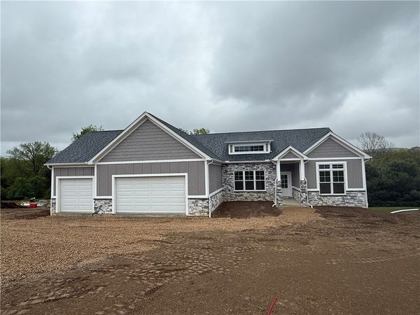 136 Huckleberry Rd, Indiana, PA 15701