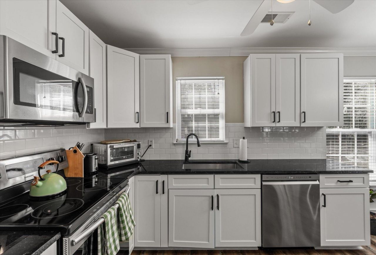 307 Arbor Oaks Drive Photo 15