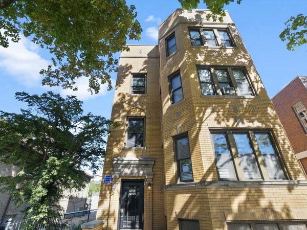 2524 W Superior Street , Unit GF, Chicago, IL 60612