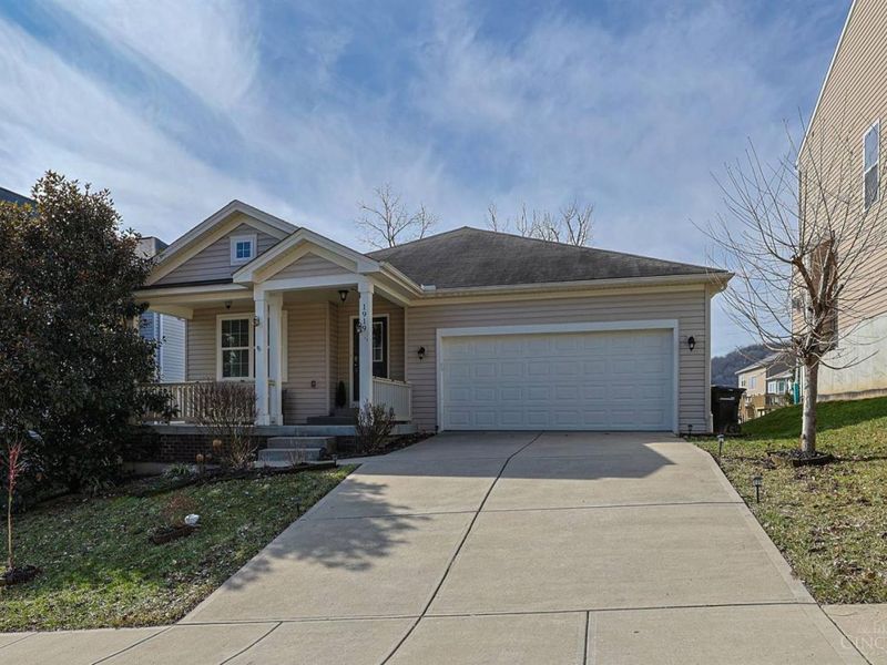 1919 Washburn Street, Cincinnati, OH 45223 Photo 1