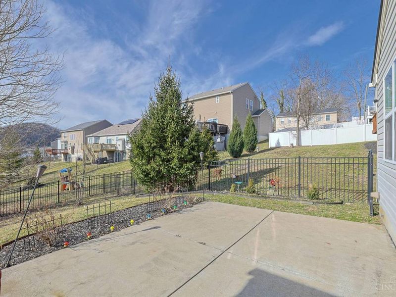 1919 Washburn Street, Cincinnati, OH 45223 Photo 40