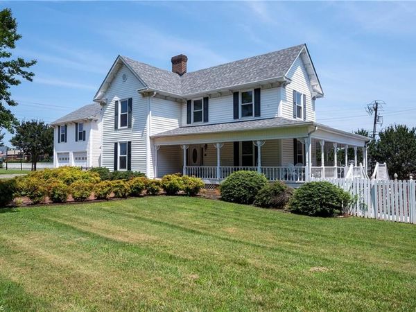 301 Virginia Drive , Yadkinville, NC 27055