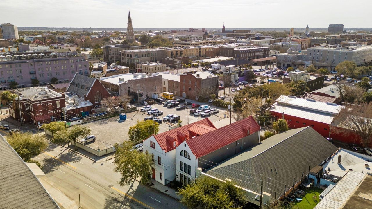 241 East Bay Street Photo 110