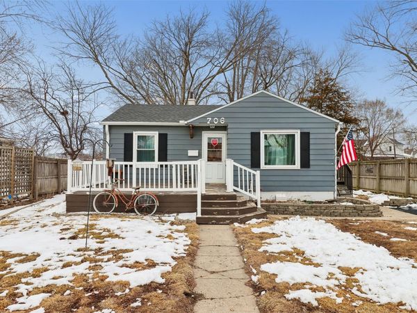 706 N Howard Street, Indianola, IA 50125