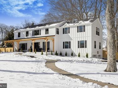 2577 WAYLAND ROAD, BERWYN, PA 19312