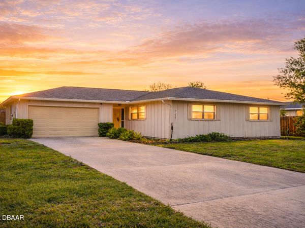 743 Knollview Boulevard, Ormond Beach, FL 32174