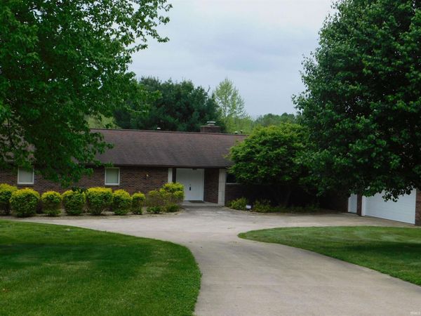 6601 N Rhinestone Drive, Ellettsville, IN 47429