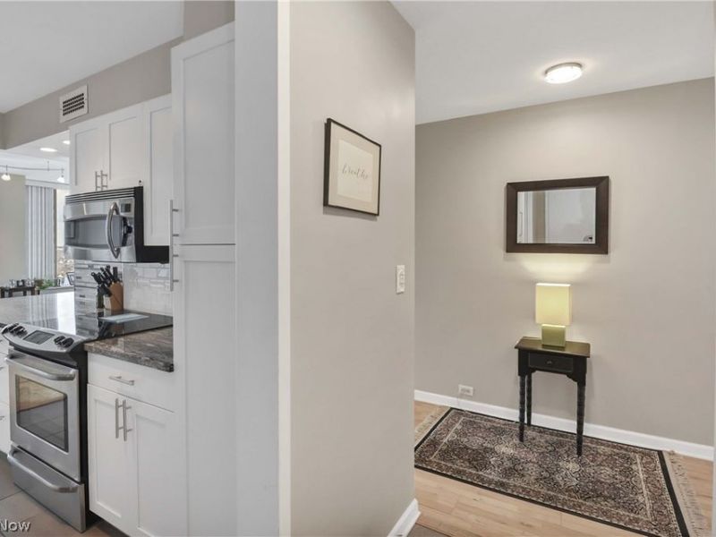 12700 Lake Avenue, Unit 2602, Lakewood, OH 44107 Photo 18