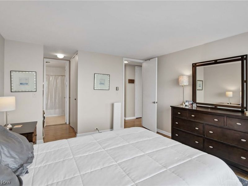 12700 Lake Avenue, Unit 2602, Lakewood, OH 44107 Photo 23