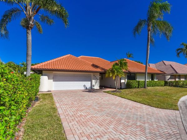 1469 Via Privada, Jupiter, FL 33477
