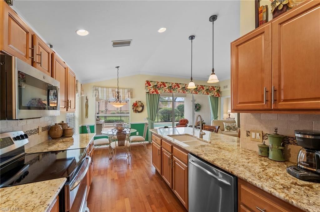 10035 Colonial Country Club Blvd , Fort Myers, FL 33913 Photo