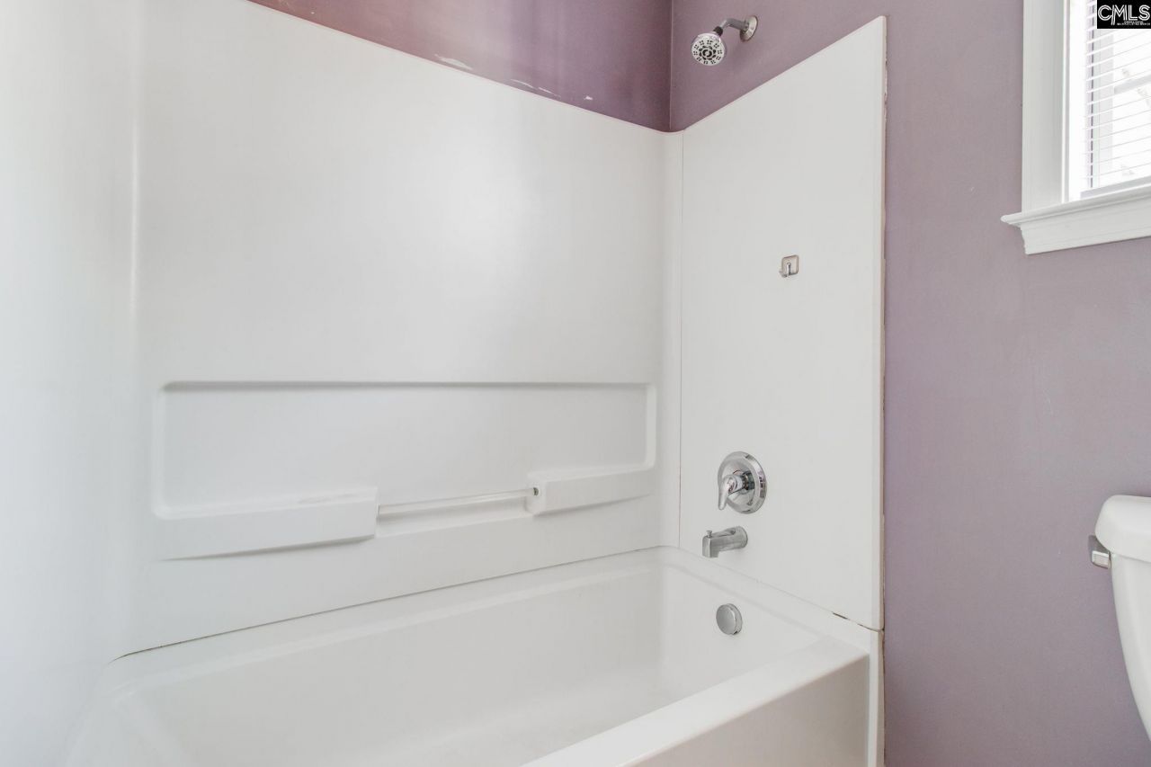 3425 Manor Avenue  Photo 17