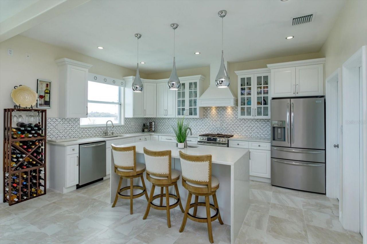 1201 S Riverside Drive, Edgewater, FL 32132 Photo