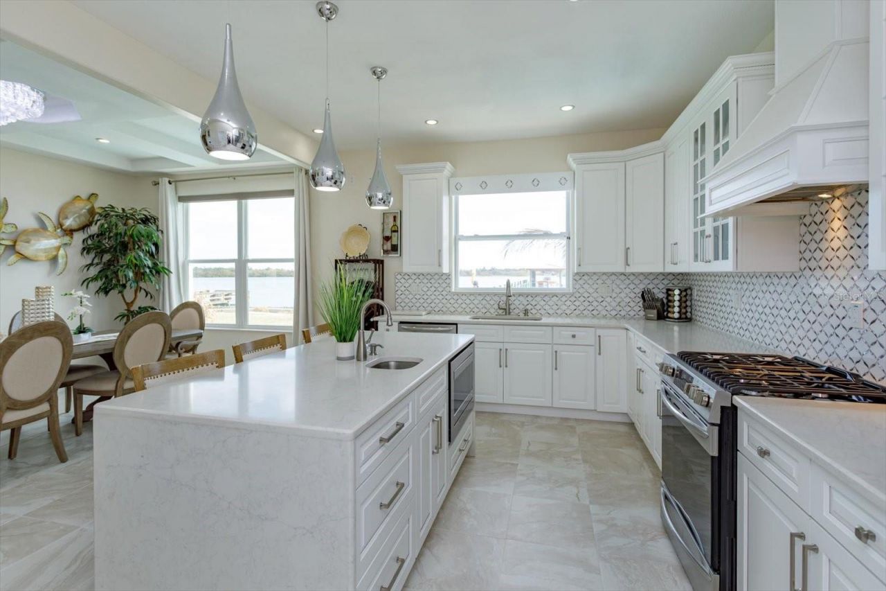 1201 S Riverside Drive, Edgewater, FL 32132 Photo