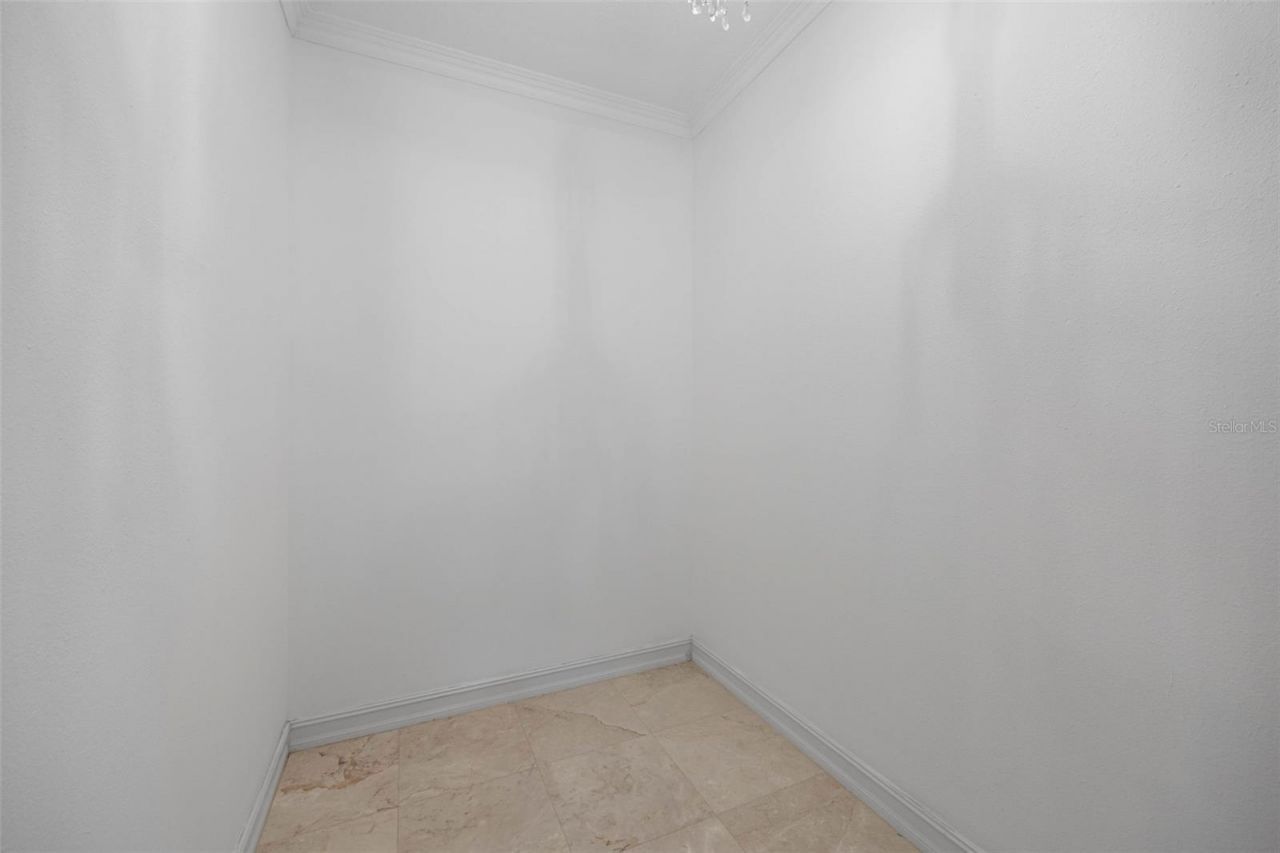 6024 Kipps Colony Drive E, Gulfport, FL 33707 Photo