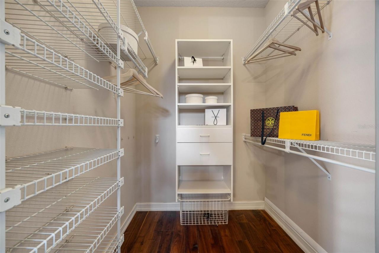 6024 Kipps Colony Drive E, Gulfport, FL 33707 Photo