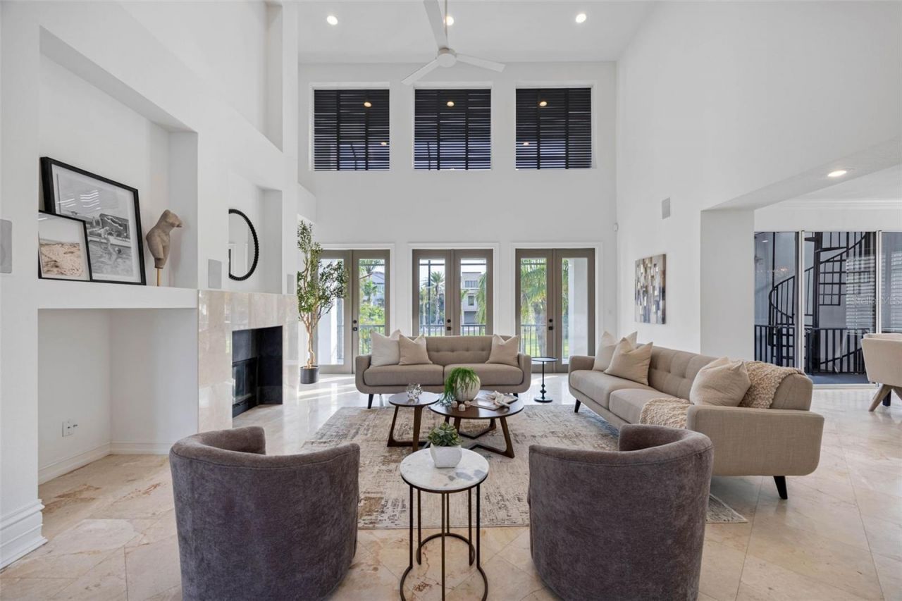 6024 Kipps Colony Drive E, Gulfport, FL 33707 Photo