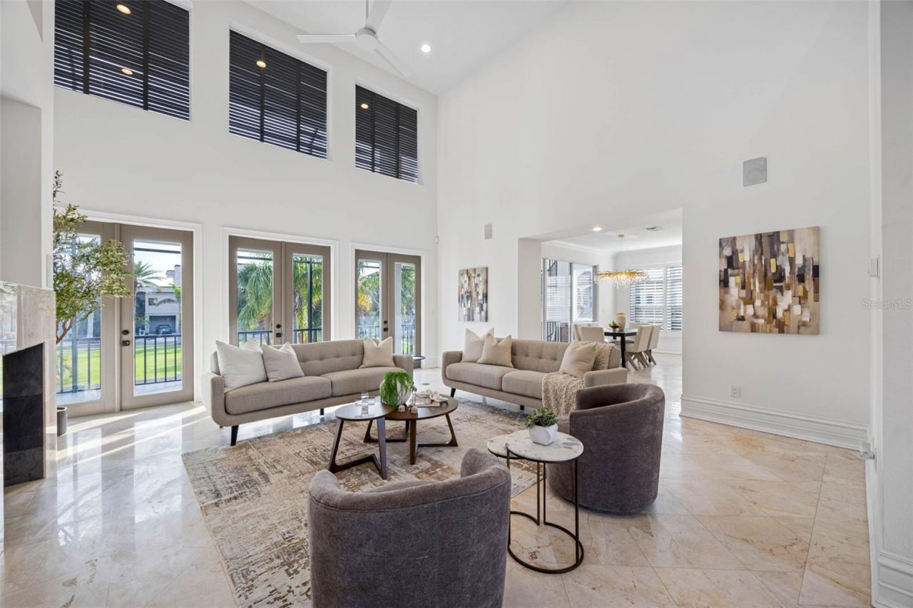 6024 Kipps Colony Drive E, Gulfport, FL 33707 Photo