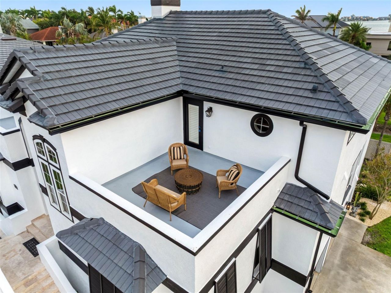 6024 Kipps Colony Drive E, Gulfport, FL 33707 Photo