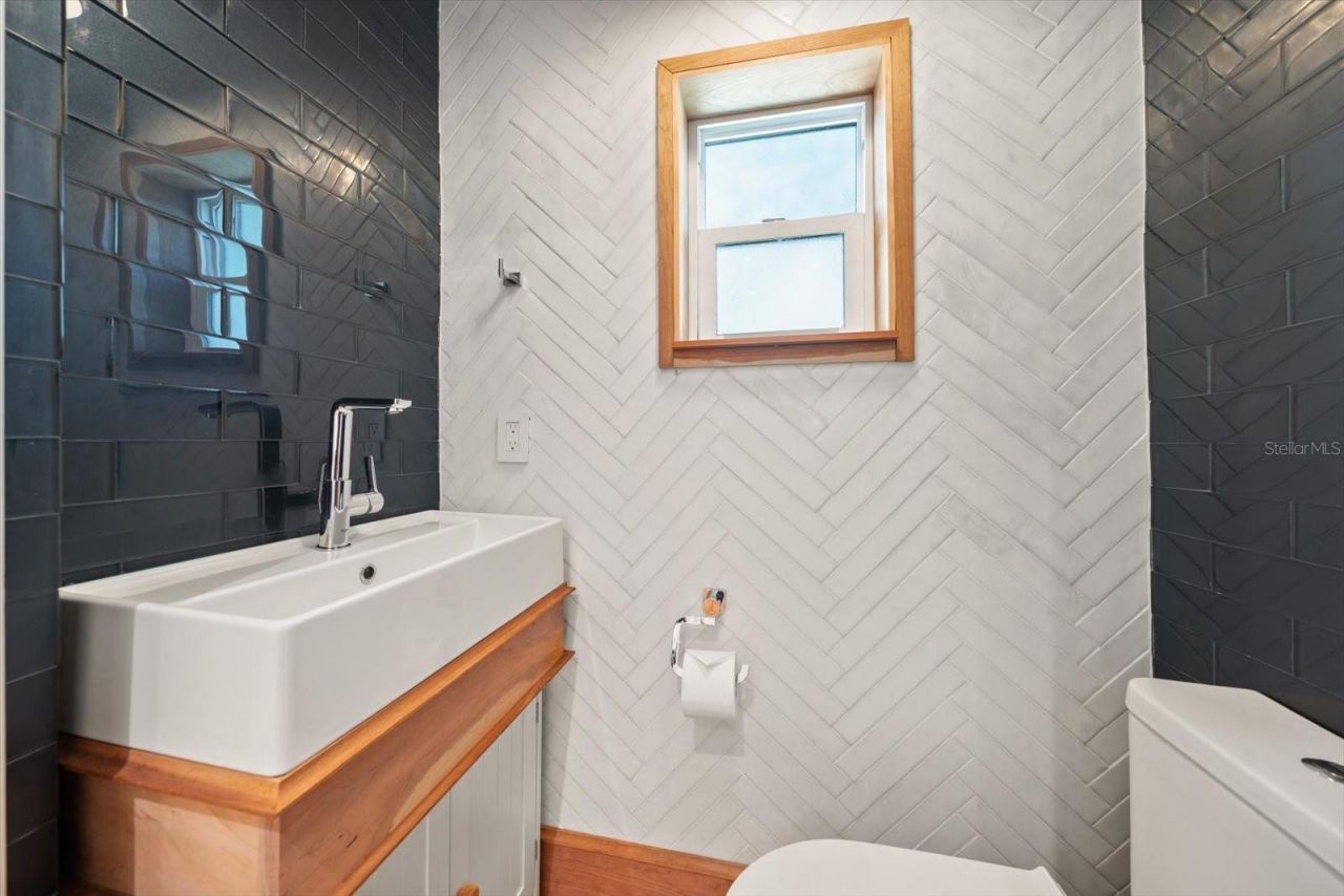 800 17th Avenue N, Saint Petersburg, FL 33704 Photo