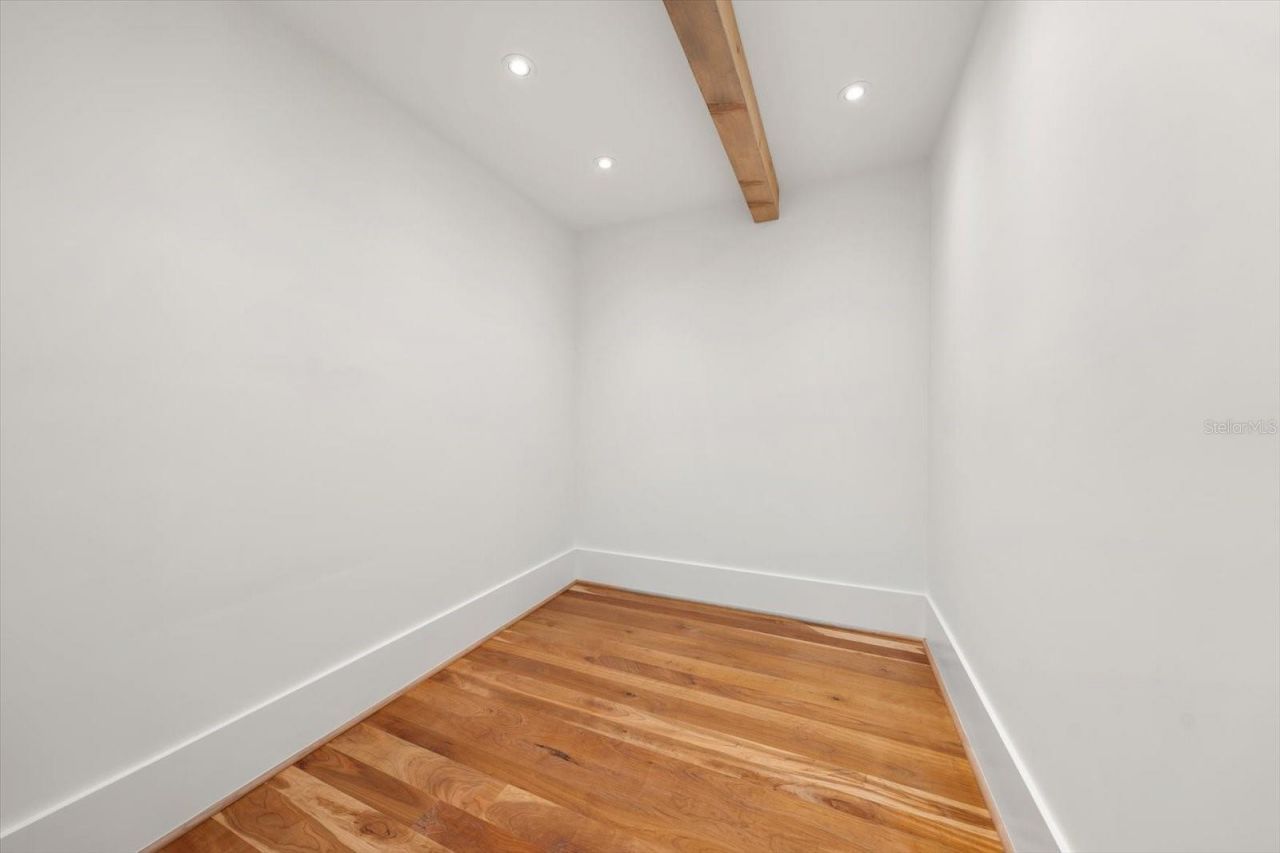 800 17th Avenue N, Saint Petersburg, FL 33704 Photo