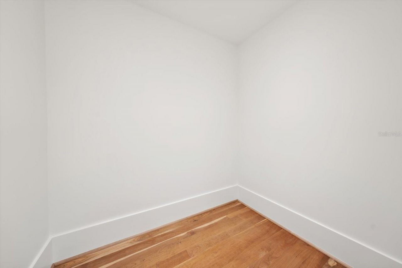 800 17th Avenue N, Saint Petersburg, FL 33704 Photo