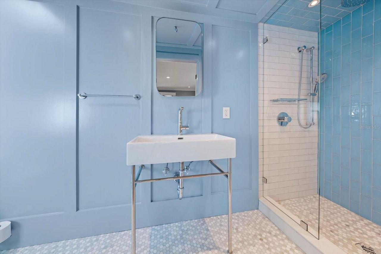 800 17th Avenue N, Saint Petersburg, FL 33704 Photo