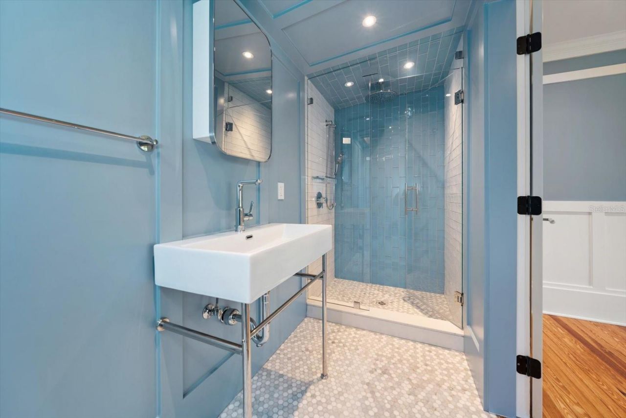 800 17th Avenue N, Saint Petersburg, FL 33704 Photo