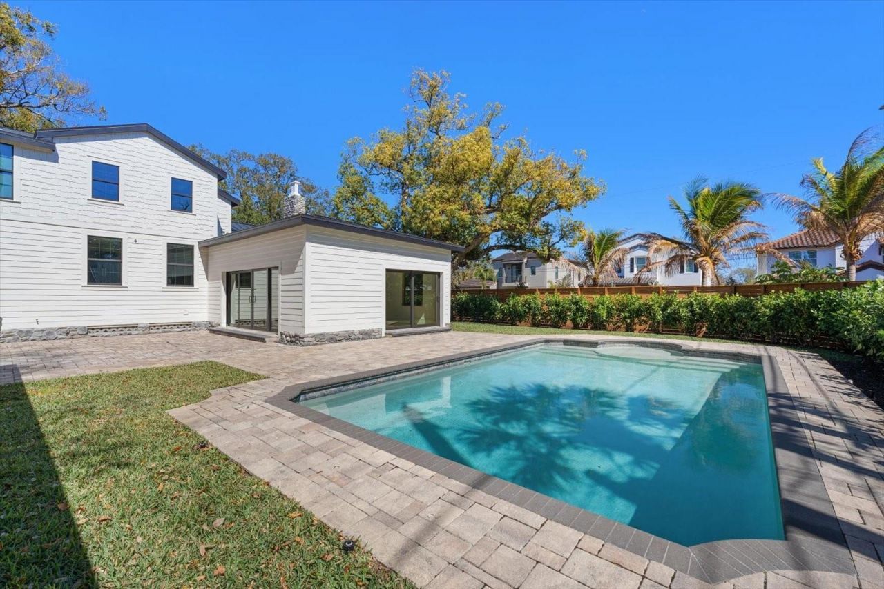 800 17th Avenue N, Saint Petersburg, FL 33704 Photo