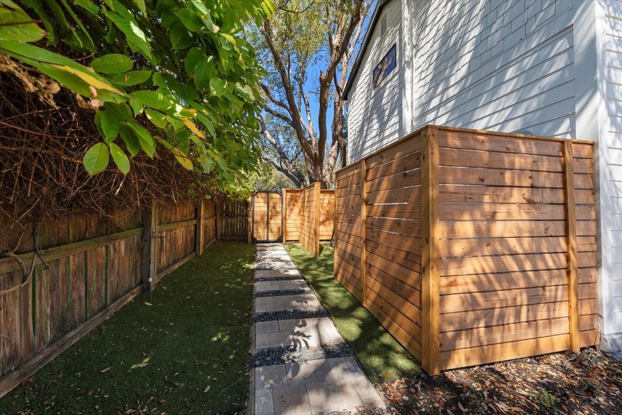 800 17th Avenue N, Saint Petersburg, FL 33704 Photo