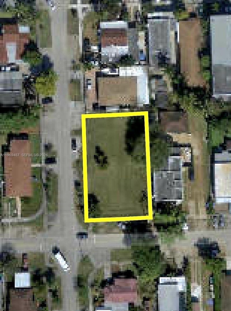 2397 NW 34th St, Miami, FL 33142 Photo