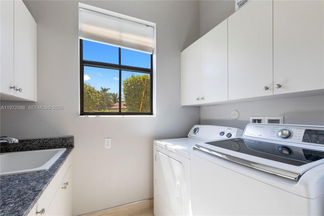 3234 NW 82nd Ter, Cooper City, FL 33024 Photo