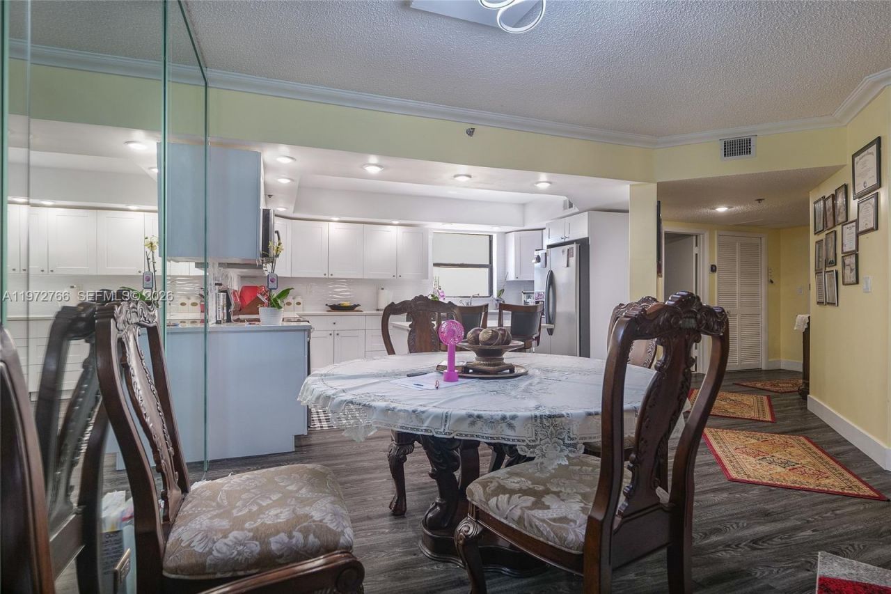 7200 Radice Ct , Unit 309, Lauderhill, FL 33319 Photo