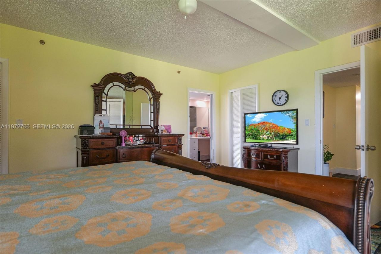 7200 Radice Ct , Unit 309, Lauderhill, FL 33319 Photo