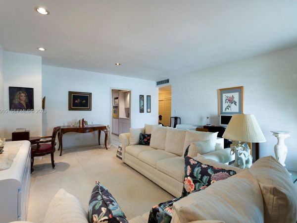 1408 Brickell Bay Dr , Unit 414, Miami, FL 33131