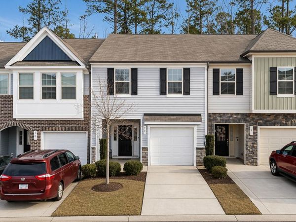 12 E Willow Trace Way, Clayton, NC 27527